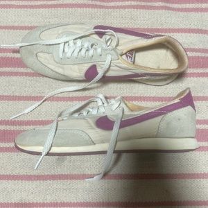 vintage nike shoes purple swoosh!